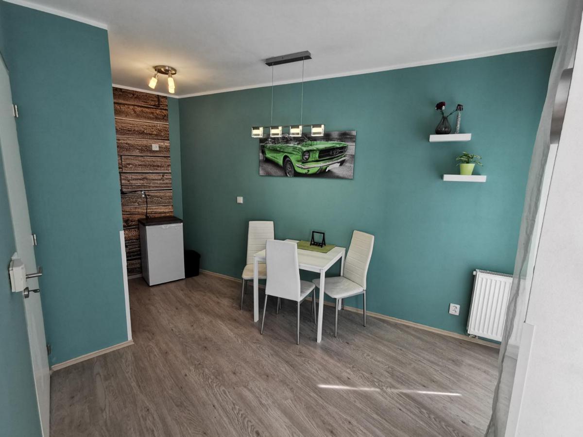 Apartman Mustang Klinovec โลชนา โปด กลิโนฟเซม ภายนอก รูปภาพ