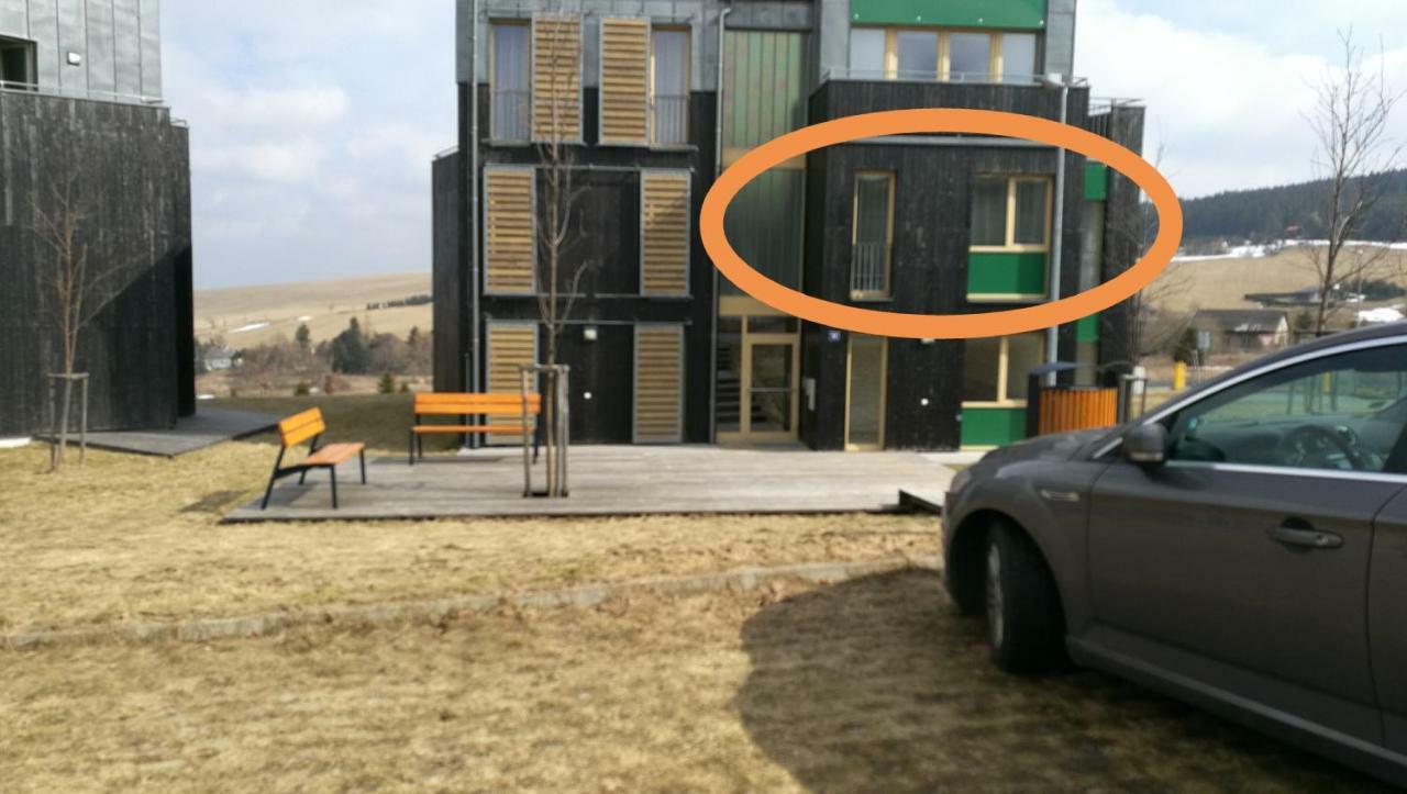 Apartman Mustang Klinovec โลชนา โปด กลิโนฟเซม ภายนอก รูปภาพ